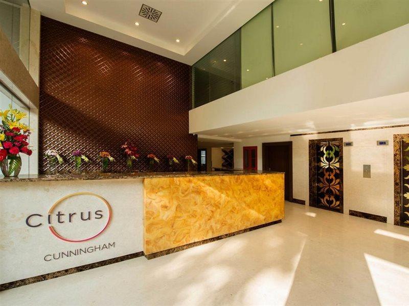 The Cunningham Hotel Bangalore Exterior photo